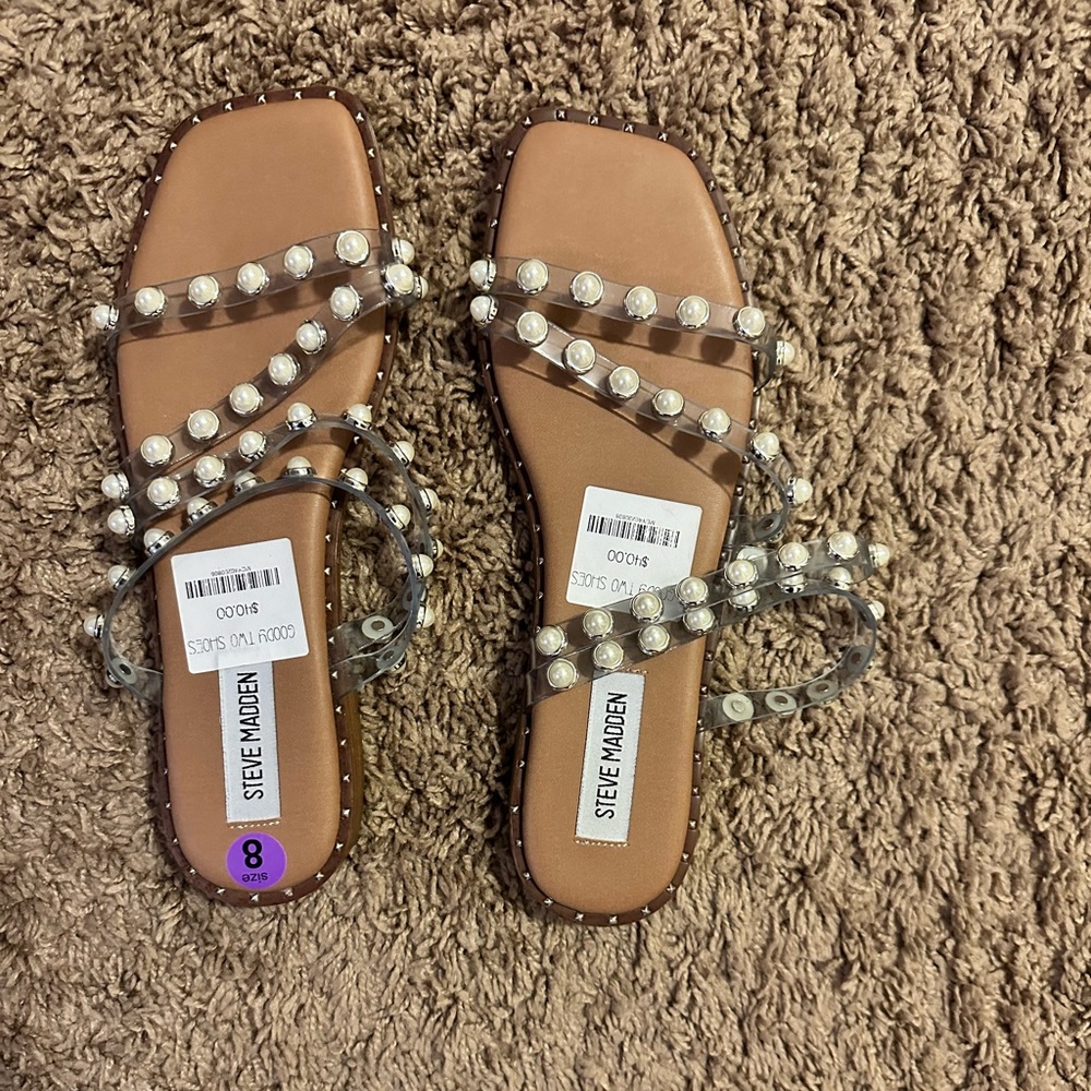 NEW Steve Madden Women’s Skyler-P Pearl  Flat Sandals, Size 8M